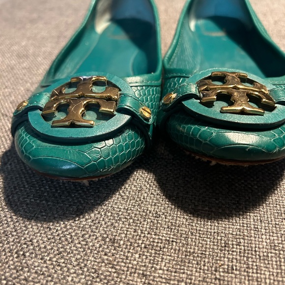 Tory Burch Women’s Minnie Travel ballet flats - alligator green - size 9 - Picture 2 of 5